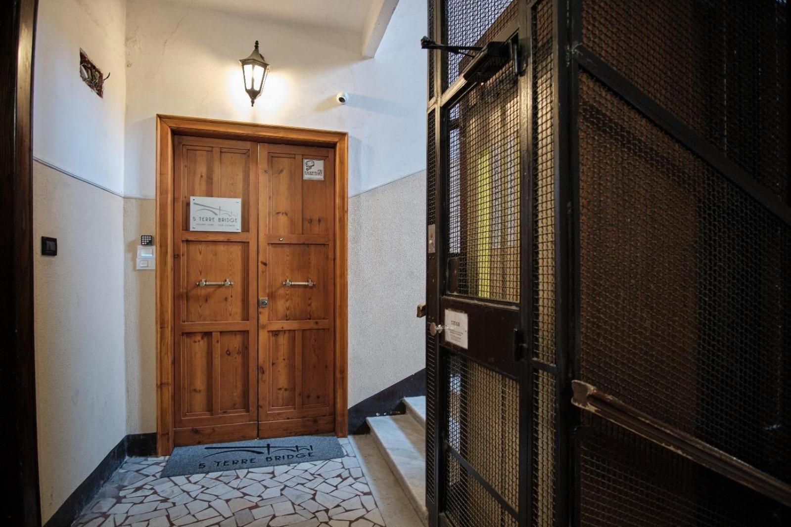 Cinque Terre Bridge Apartment ลาสเปเซีย ภายนอก รูปภาพ