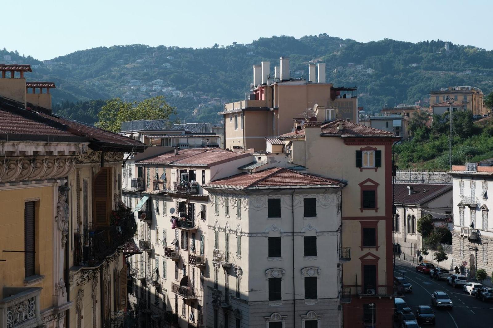 Cinque Terre Bridge Apartment ลาสเปเซีย ภายนอก รูปภาพ