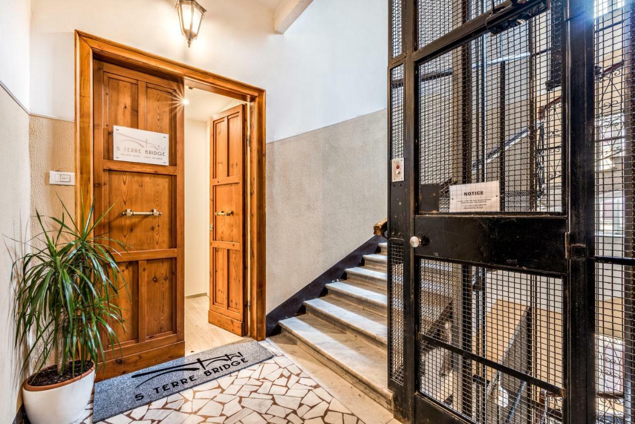 Cinque Terre Bridge Apartment ลาสเปเซีย ภายนอก รูปภาพ