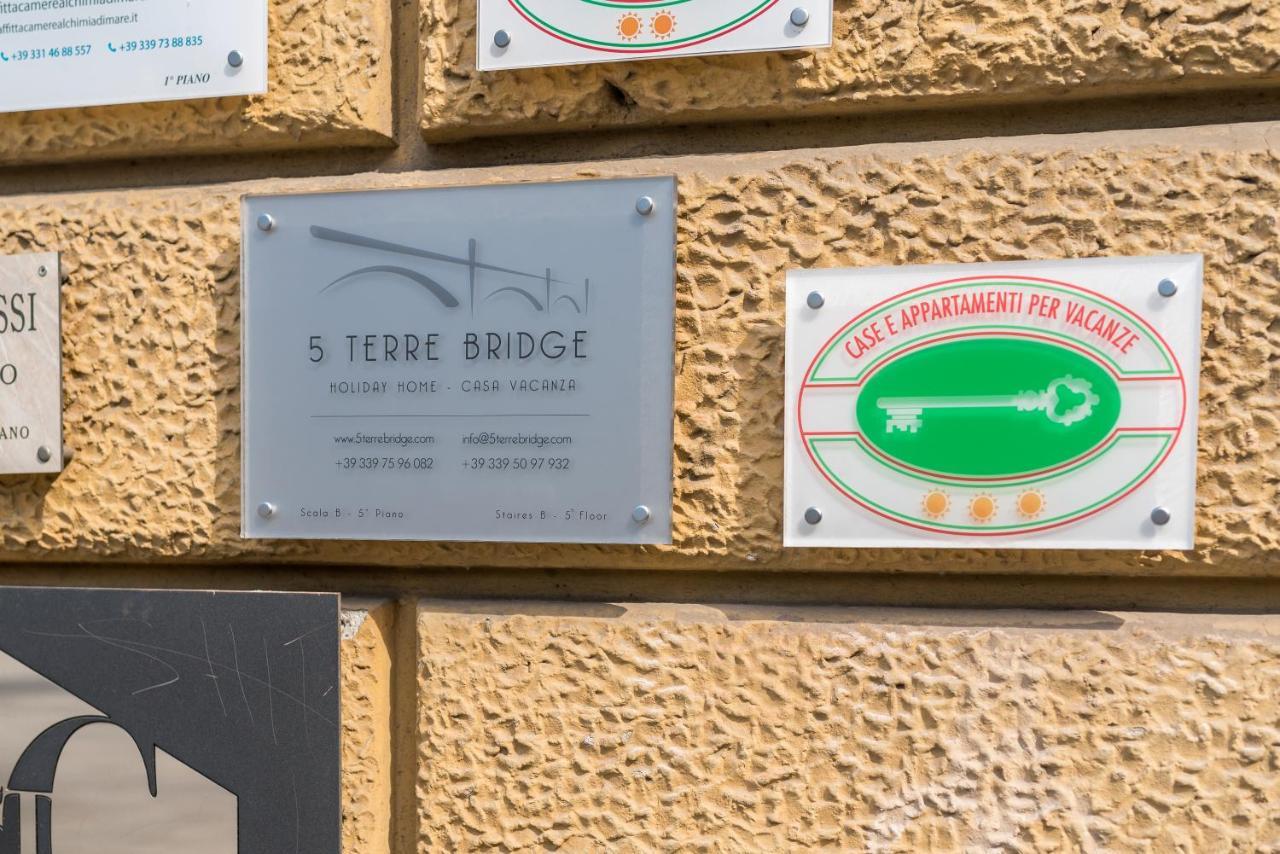 Cinque Terre Bridge Apartment ลาสเปเซีย ภายนอก รูปภาพ